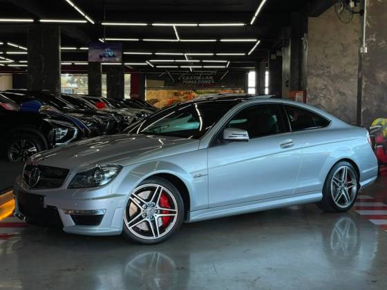 MERCEDES-BENZ C 63 AMG 6.2 V8 GASOLINA COUPÉ MCT MERCEDES-BENZ C 63 AMG 6.2 V8 GASOLINA COUPÉ MCT
